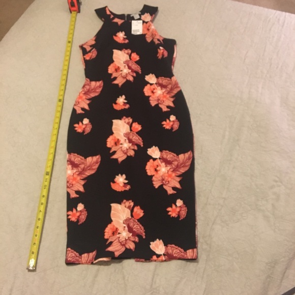 H & M Fitted Floral Dress - Picture 6 of 8